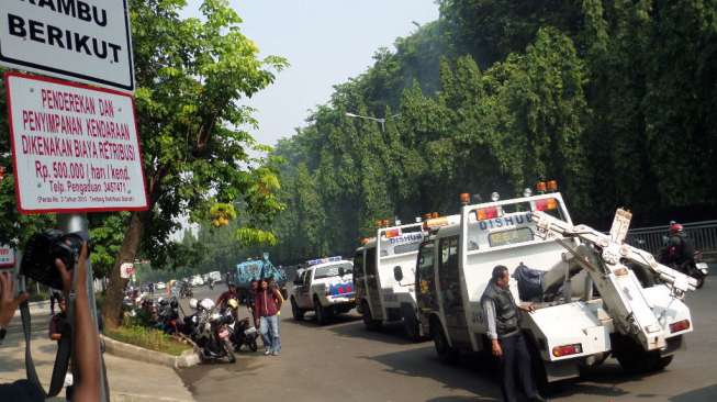 Sembilan Pemilik Mobil Parkir Liar Sudah Bayar Denda Rp Ribu