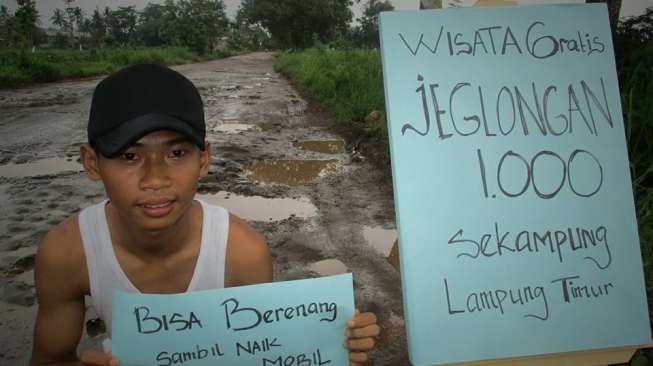 "Wisata Jalan Rusak" di Lampung Jadi Viral, Kenapa?