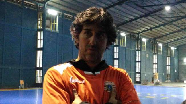 Pelatih Persija Jakarta Stefano Cugurra Teco [Suara.com/Adie Prasetyo]