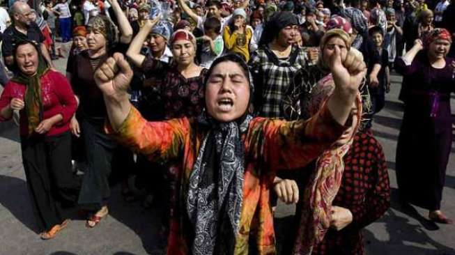 Larangan nama Islam bagi perempuan Cina (Time of India)
