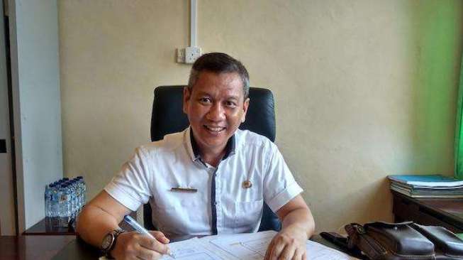 Pegawai Ramai-ramai Tugas Luar Hingga Kantor Kosong, Ini Penjelasan Kepala Kepegawaian Lingga Pegawai Ramai-ramai Tugas Luar Hingga Kantor Kosong, Ini Penjelasan Kepala Kepegawaian Lingga