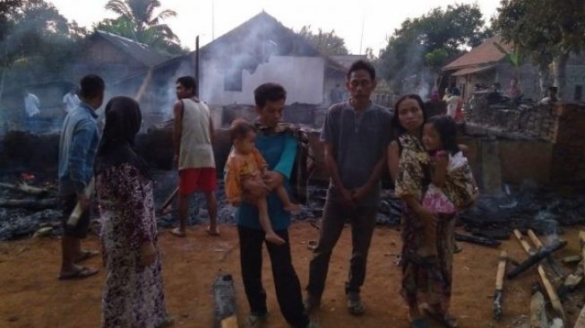 Akibat Arus Pendek Listrik Rumah Warga Pandeglang Habis Terbakar