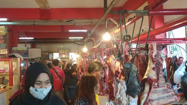 H Lebaran Pasar Tradisional Di Cimahi Diserbu Emak Emak Harga