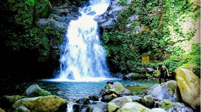 Air Terjun Sekar Langit Tempat Wisata Air Cocok Untuk Keluarga Di Magelang