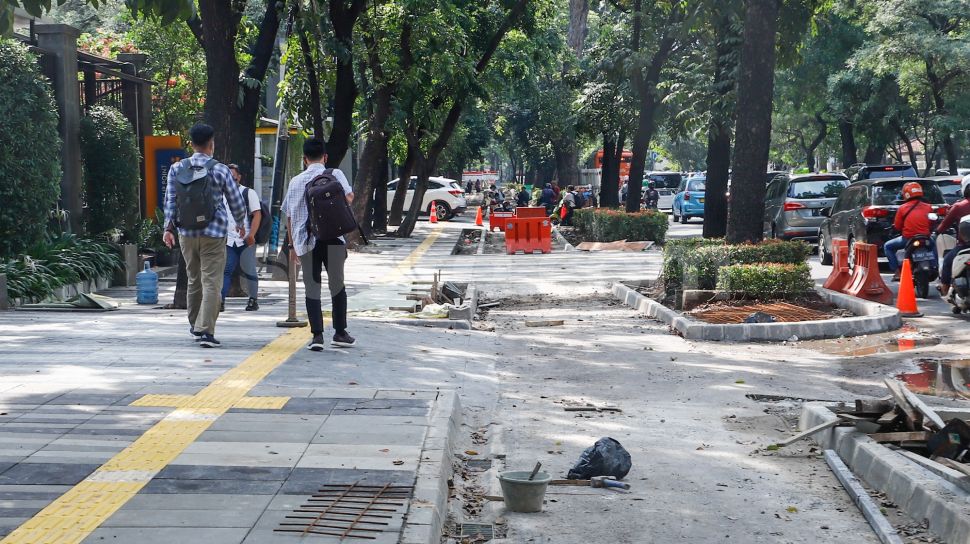 Anies Revitalisasi Trotoar Tren Urban Di Seluruh Dunia