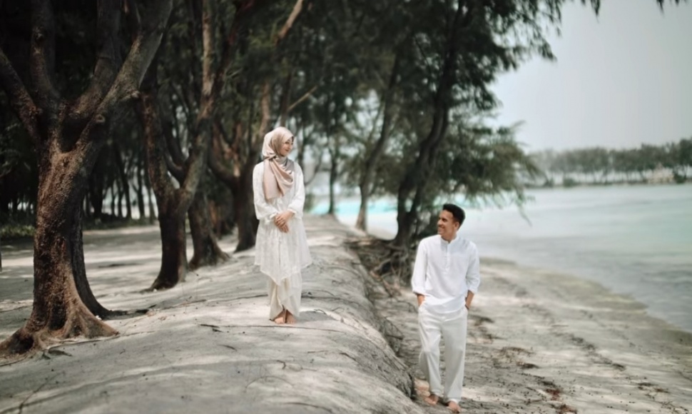 Bisa Ditiru Inspirasi Potret Prewedding Halal Adiba Khanza Dan Egy