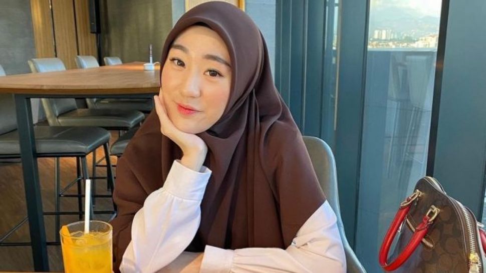 Larissa Chou Bela Calon Suami Yang Dihakimi Netizen Aku Yang Paling