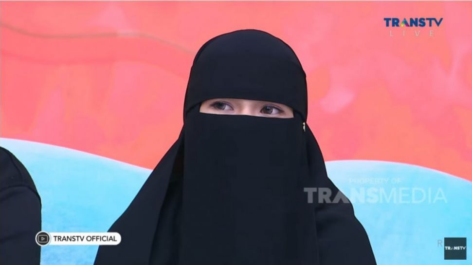 Inilah Syarifah Haerunnisa Yang Trending Dan Banjir Makian Netizen