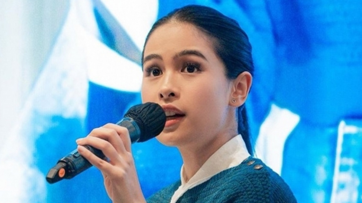 Biodata Dan Profil Maudy Ayunda Artis Lulusan Oxford Yang Ingin Hapus