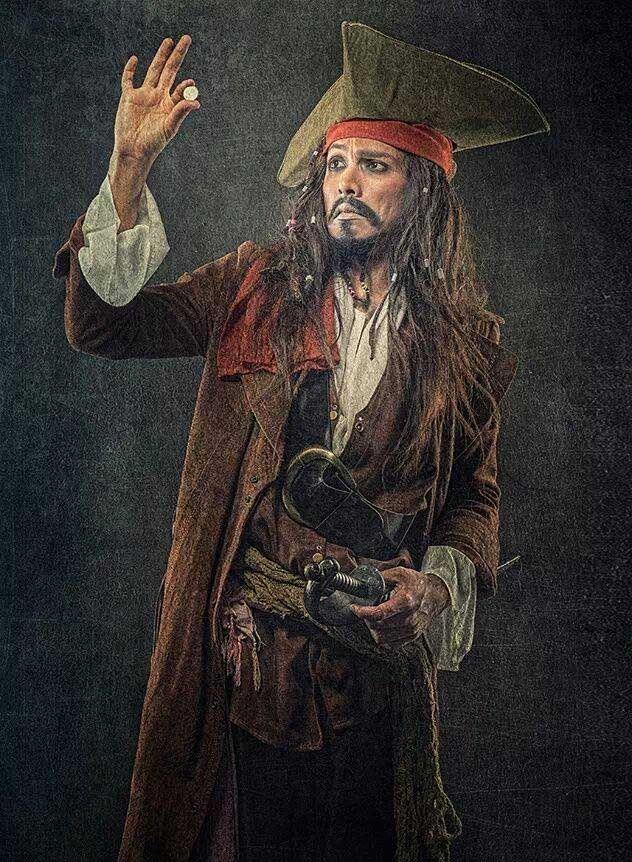 Gaya Invent saat jadi Jack Sparrow di “Pirates of Carribean”