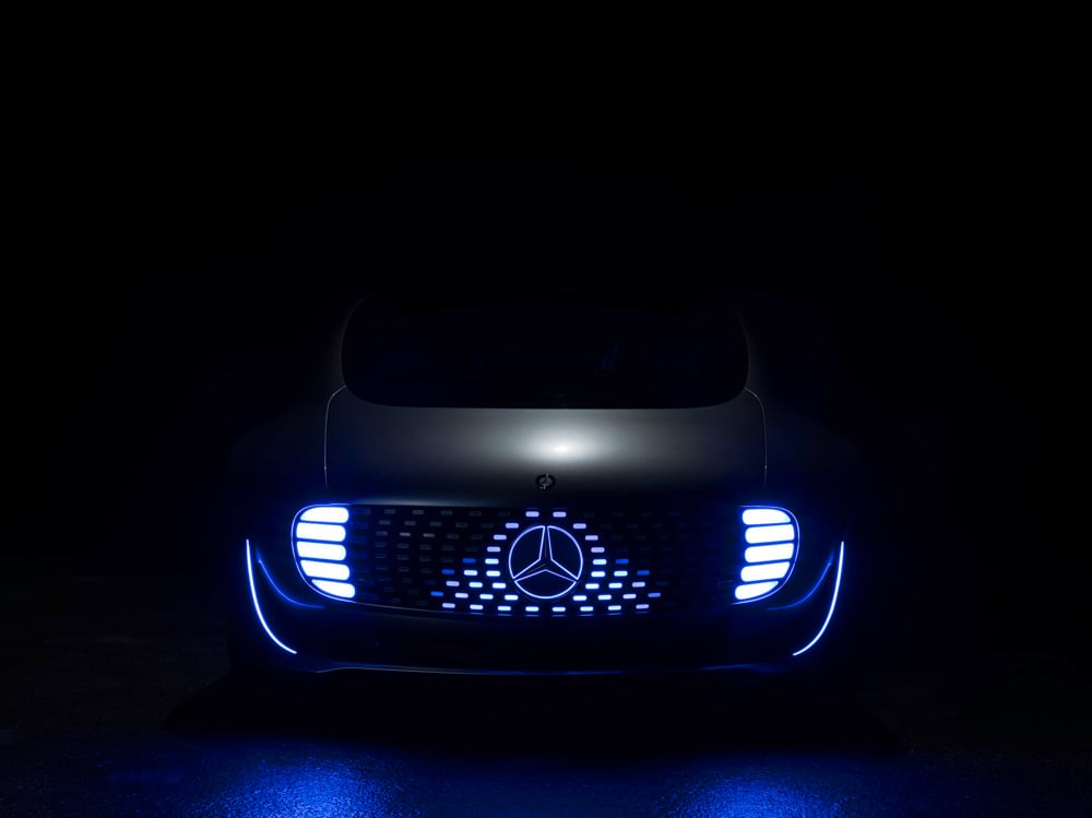 Mobil konsep Mercedes Benz F 015 dipamerkan di arena CES 2015 di Las Vegas, AS, Senin (5/1) [mercedes-future-mobility.com).