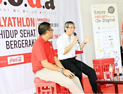 dr Michael Triangto, Sp.KO saat menjadi pembicara di acara talkshow mengenai kesehatan tulang.