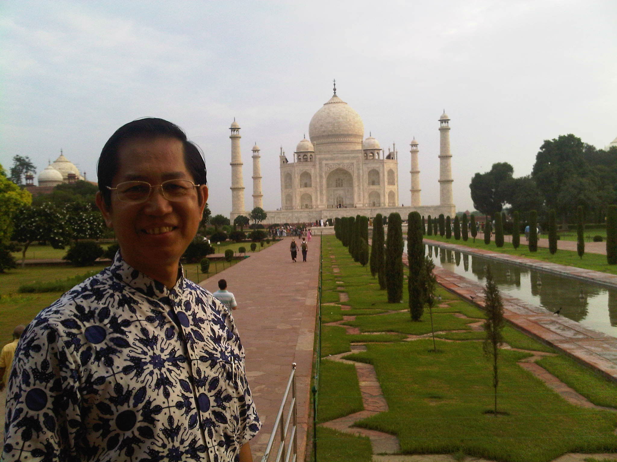 Saat liburan di Taj Mahal, India. (Foto: Dok. Pribadi)