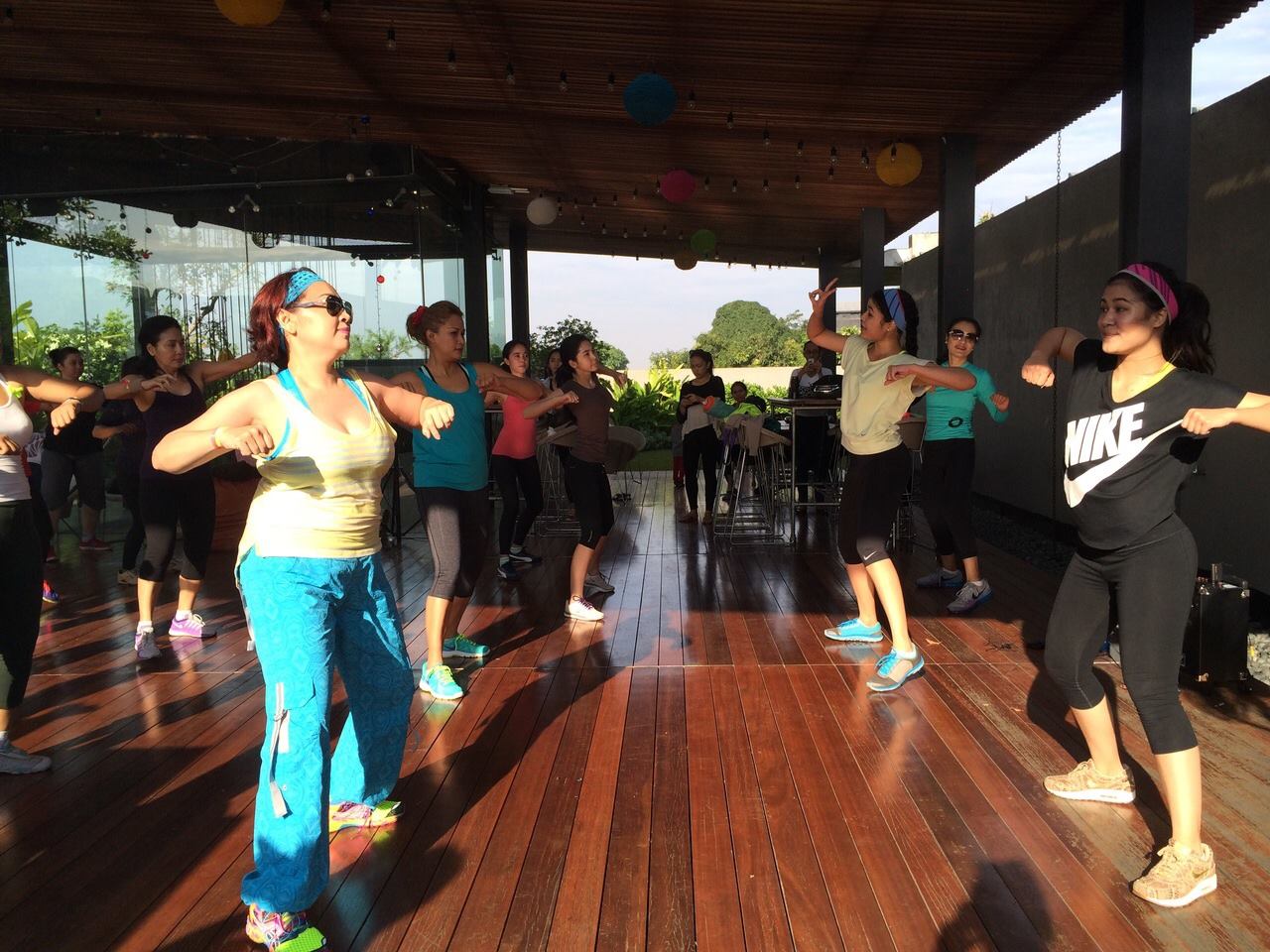 Senam zumba bersama juga sering dilakukan HOPE, karena kesehatan menjadi faktor penting untuk perempuan. (Dok. House of Perempuan)