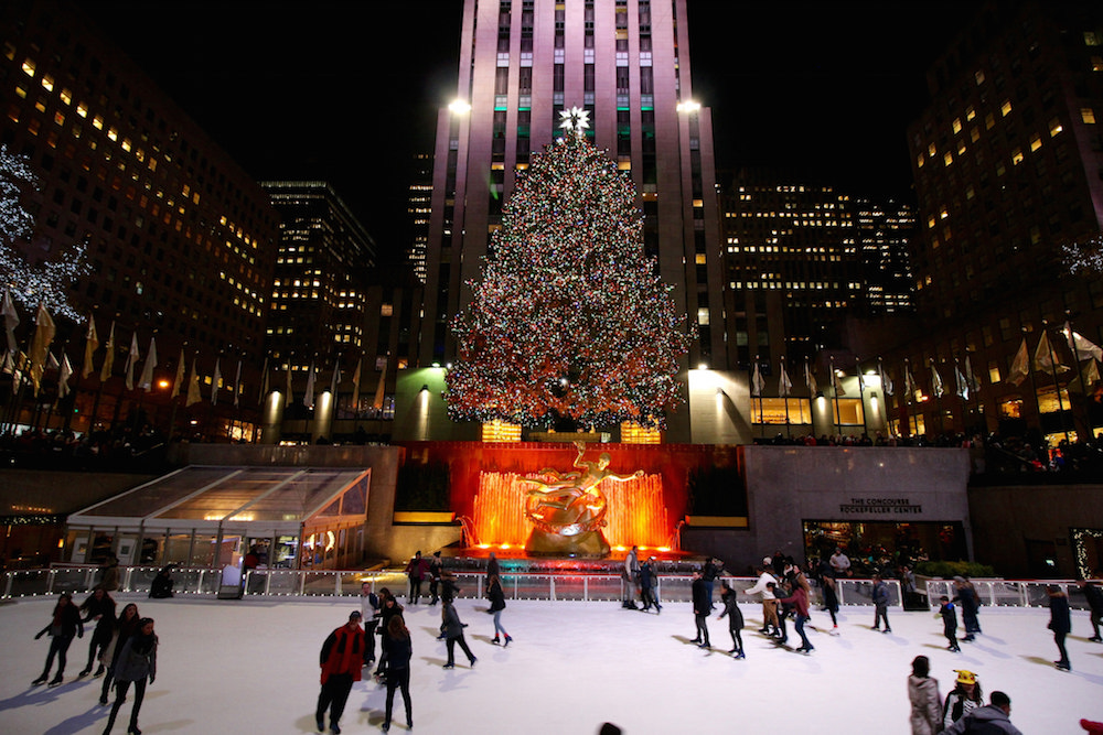 Pohon Natal di Rockefeller Center, New York ini begitu ikonik. (Flickr CC: Shinya Suzuki)