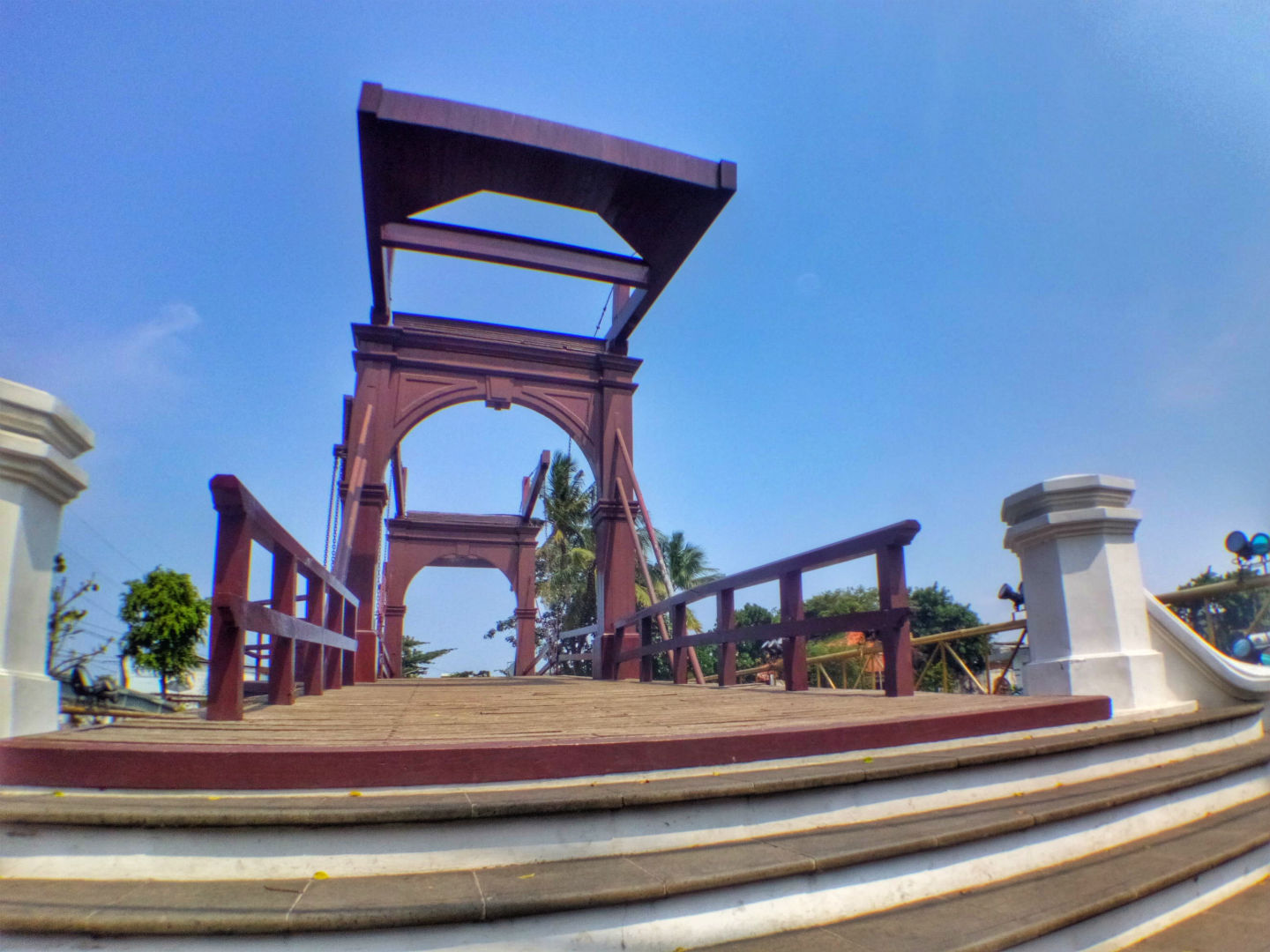 Jembatan Kota Intan di kawasan Kota Tua, Jakarta Barat. (Suara.com/Dinda Rachmawati)