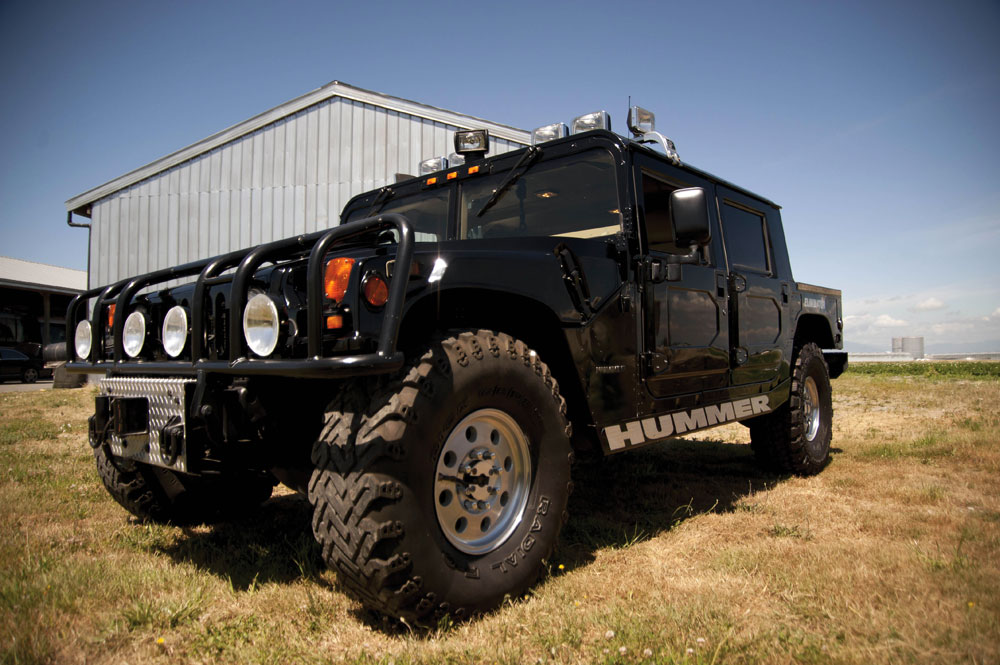 Truk Hummer H1 yang sempat dimiliki oleh rapper Tupac Shakur (RR Auction).