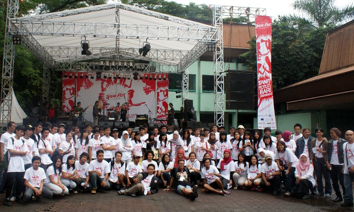 Berbagai program edukasi yang digelar oleh Komunitas SPEAK. (Foto Dok. SPEAK)