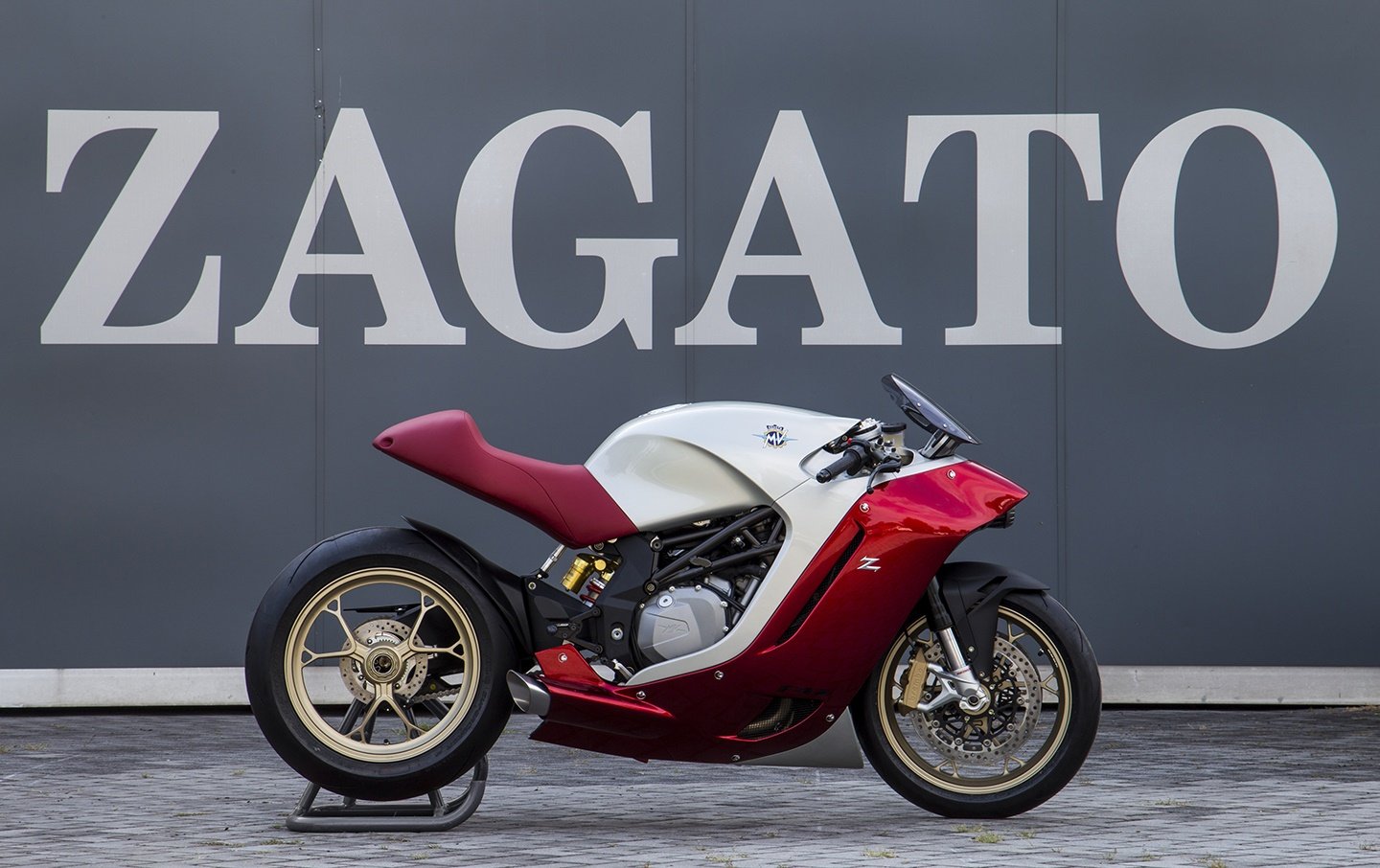 MV Agusta F4Z yang dirancang bersama rumah desain Zagato dipamerkan di Prancis pada 4 September (mvagusta.com/Suara.com).