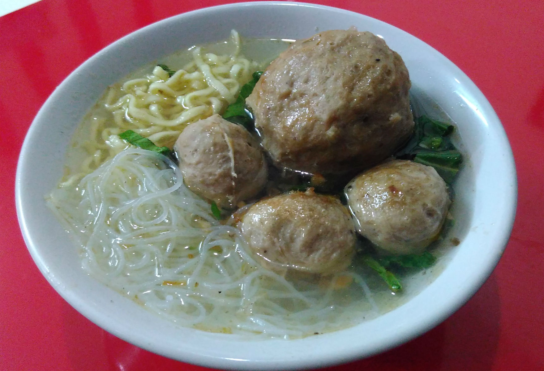 Bakso Bom Mas Erwin. (Suara.com/Dinda Rachmawati)