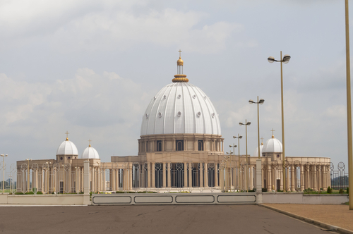 Basilica of Our Lady of Peace of Yamoussoukro. (Shutterstock)