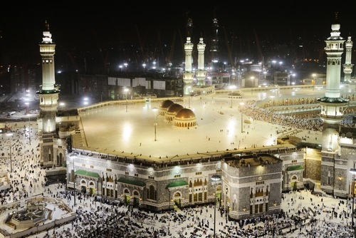 Masjid Al-Haram atau Masjid Agung Mekah, masjid terbesar dan tersuci bagi umat Islam. (Shutterstock)