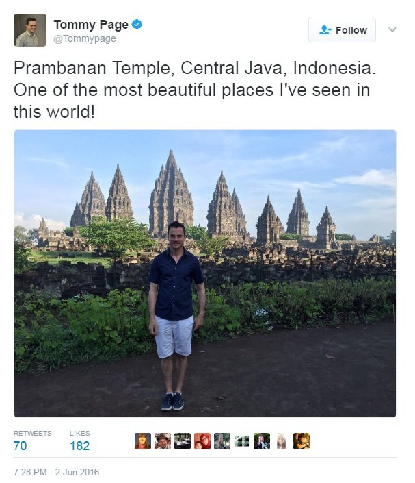 Cuitan Tommy Page puji keindahan Candi Prambanan. [@Tommypage]