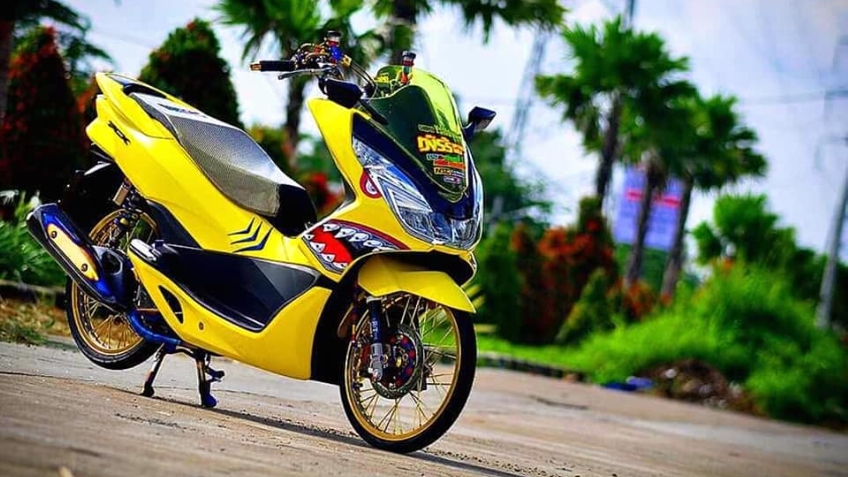 Custom PCX 160 Thailook Shark