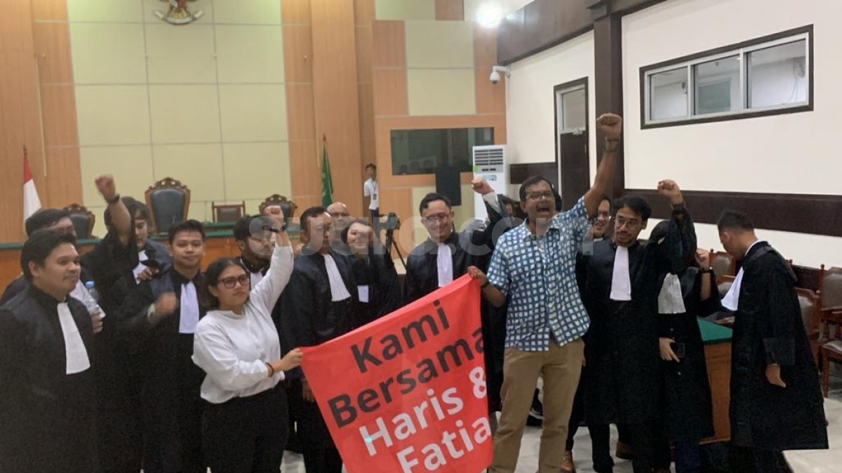Rayakan Vonis Bebas Kasus Lord Luhut, Pekik Gembira Haris dan Fatia: Rakyat Menang!