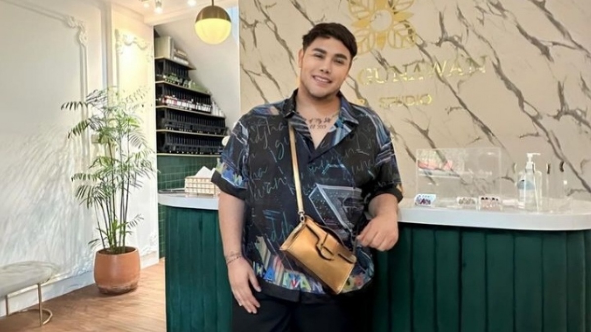 Tak Seperti Teguran KPI, Ini Deretan OOTD Ivan Gunawan yang Penampilannya Macho Banget