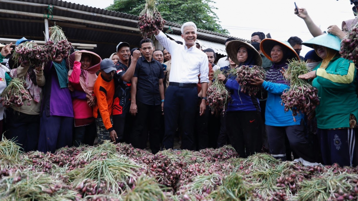 Permudah Petani Bawang Dapatkan Pupuk, Ini Hal yang Akan Dilakukan Ganjar