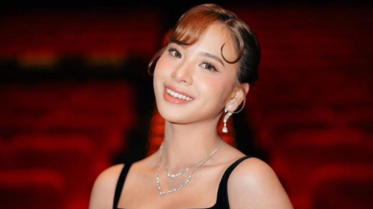 Bikin Tulisan Perpisahan, Zee Umumkan Segera Lulus dari JKT48