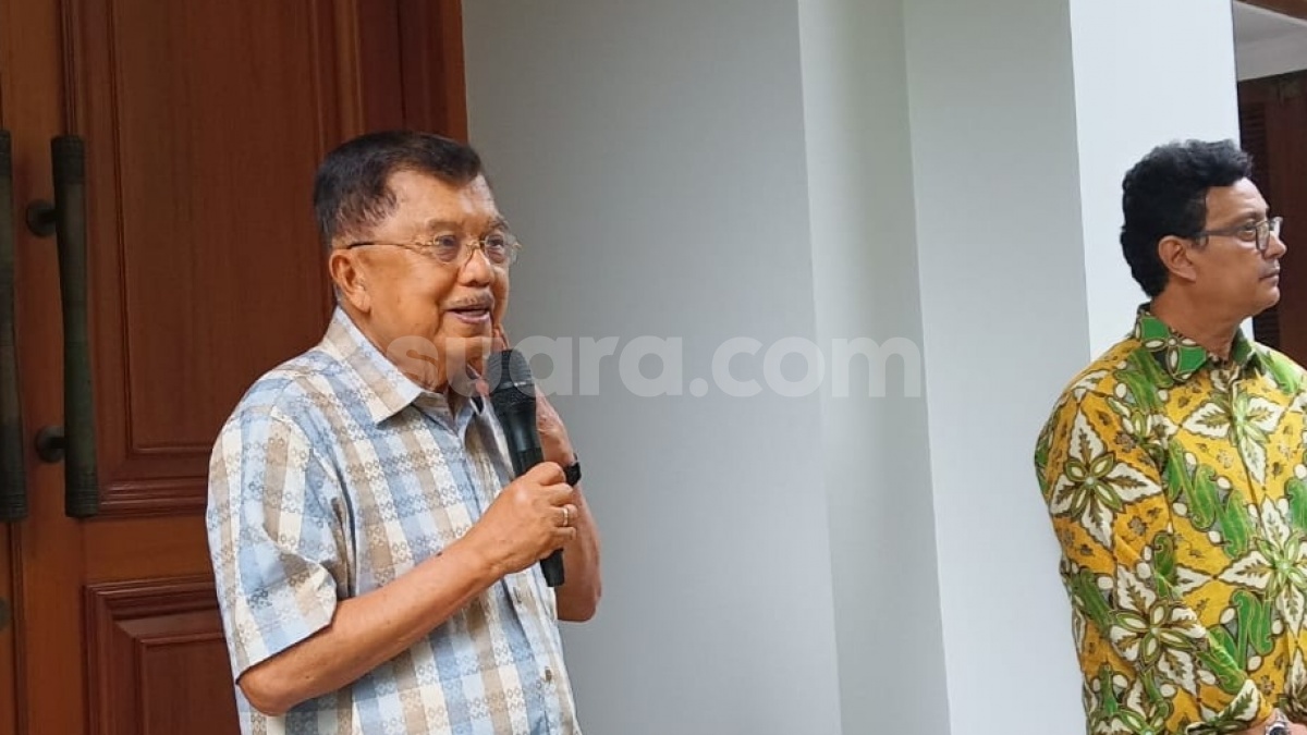 Kata JK Soal Pose Salam Metal Ma'ruf Amin Bareng Megawati: Jokowi Juga Gitu