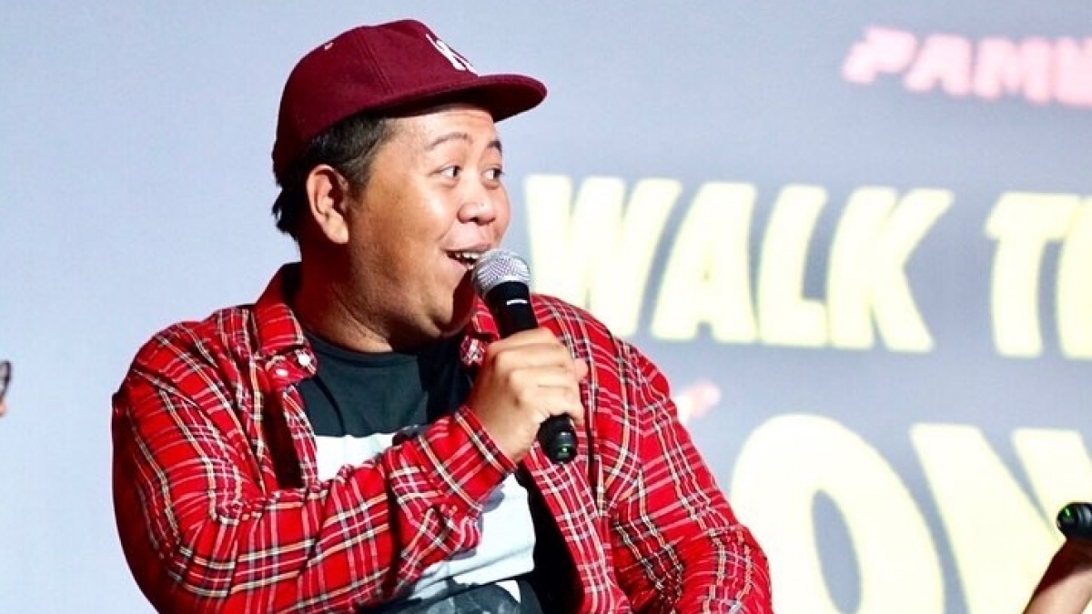 Gilang Gombloh Kecelakaan Motor di Cikarang, Melibatkan Truk Besar