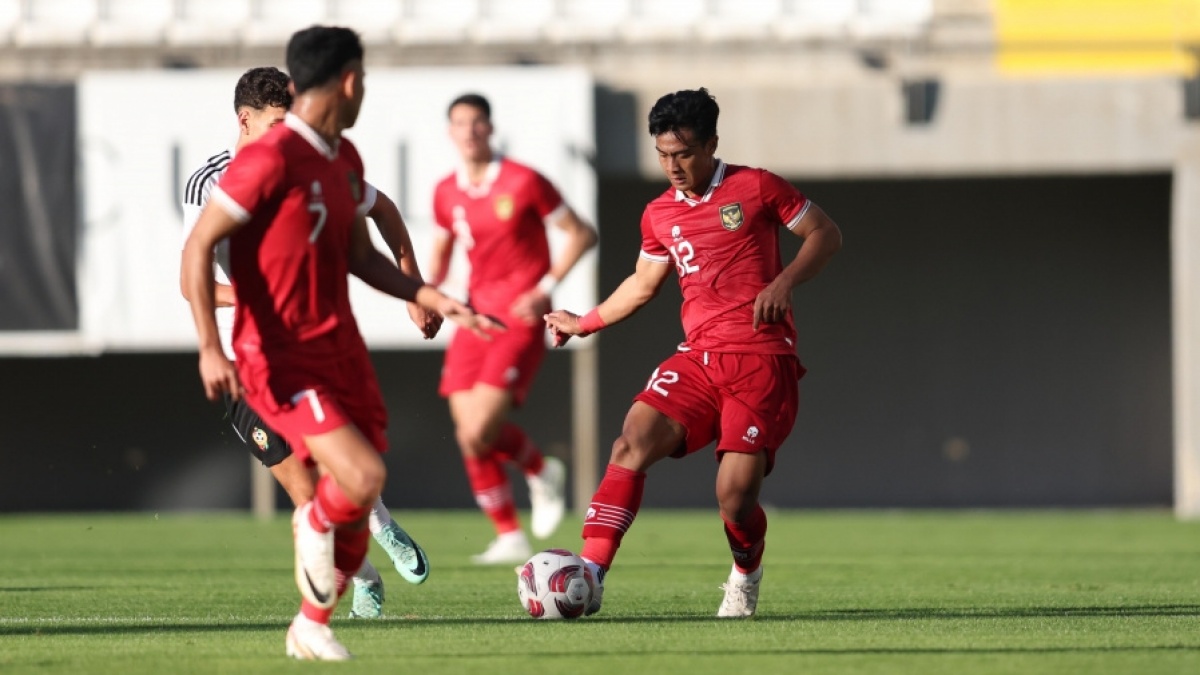Pratama Arhan Pakai Sepatu Bola Harga Rp 2,6 Juta Saat Latihan dengan Timnas, Warganet: Dulu Beli Sepatu Utang