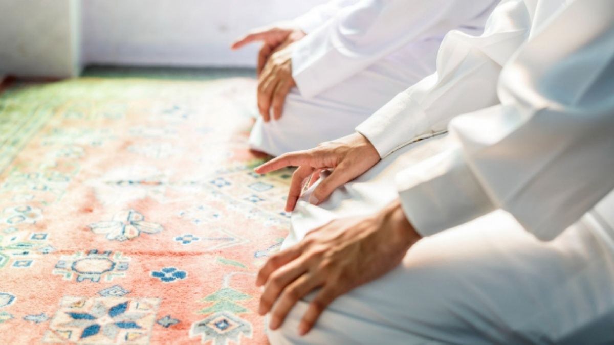 Tradisi Sholat Kafarat di Penghujung Ramadan