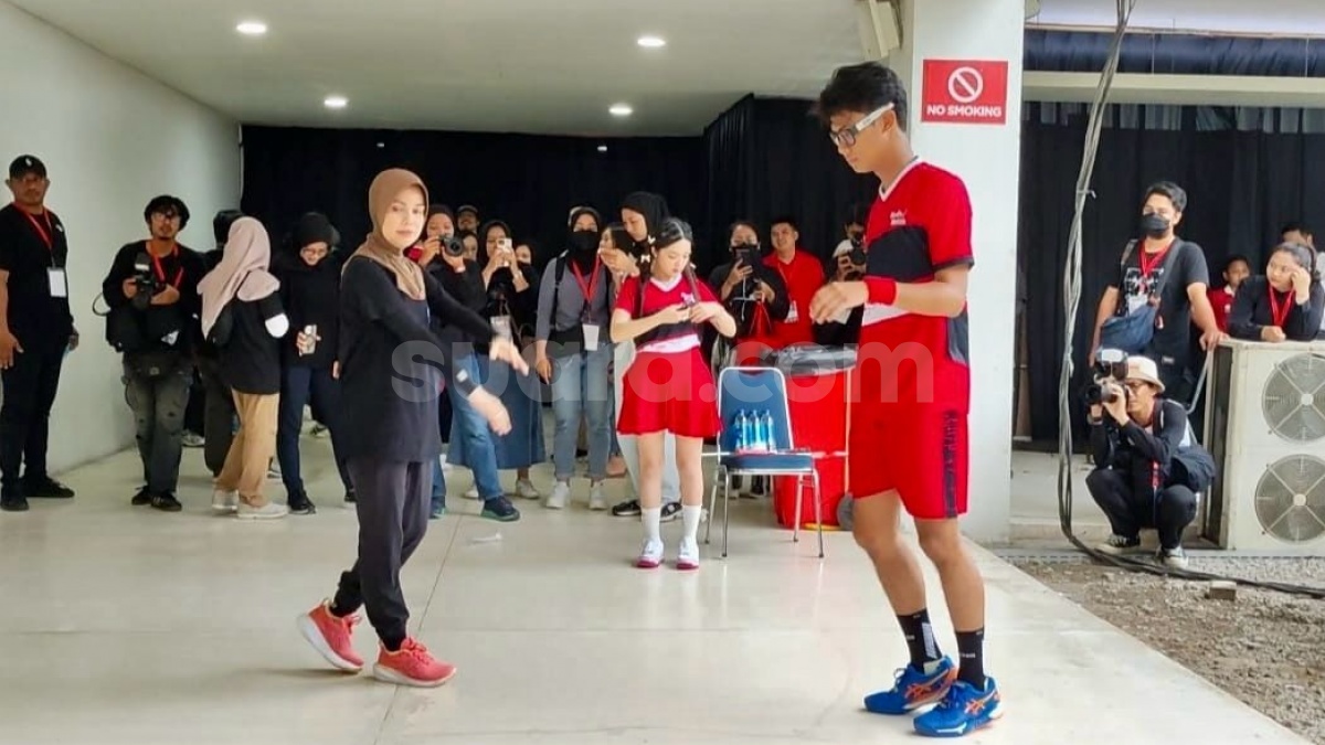 Pernah Diungkap Sendiri oleh Eca Aura, Tanda-tanda Ini Menguatkan Persepsi Publik Dia Pacaran dengan Alam Ganjar
