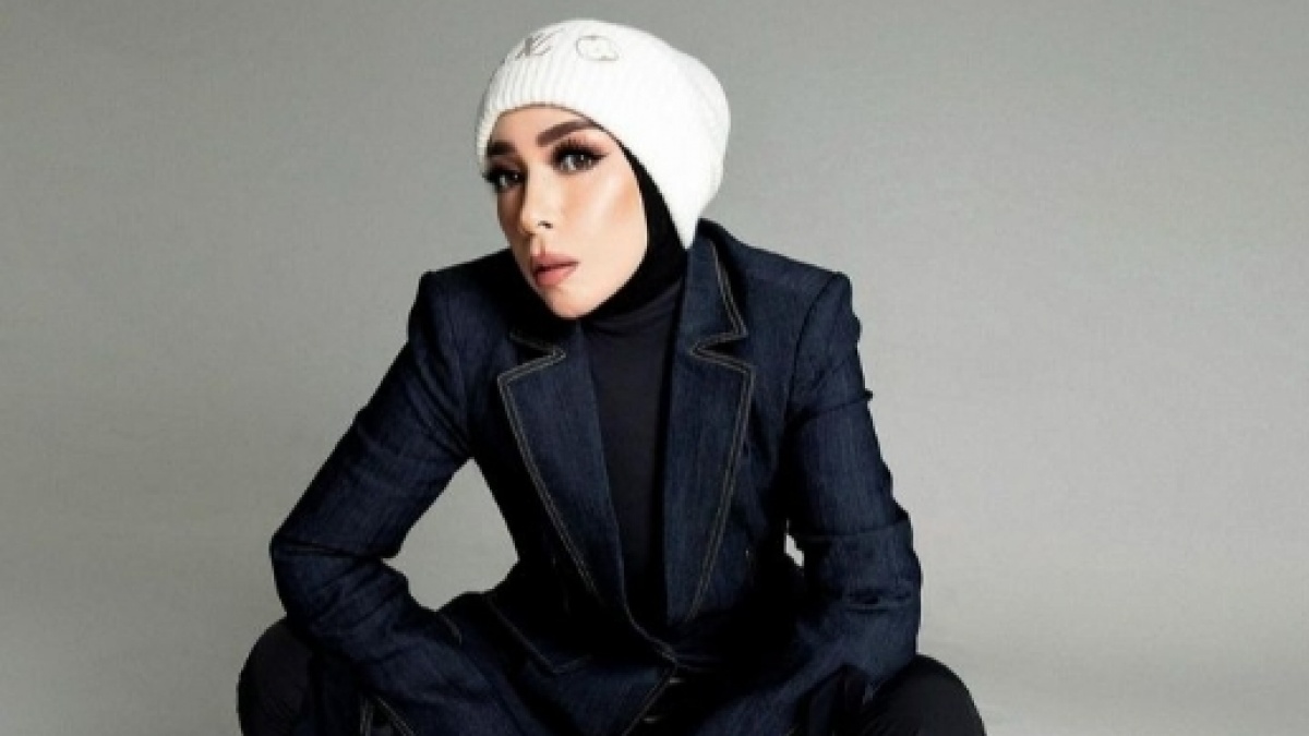 Nyanyi Saat Kampanye, Suara Fals Melly Goeslaw Bikin Salah Fokus