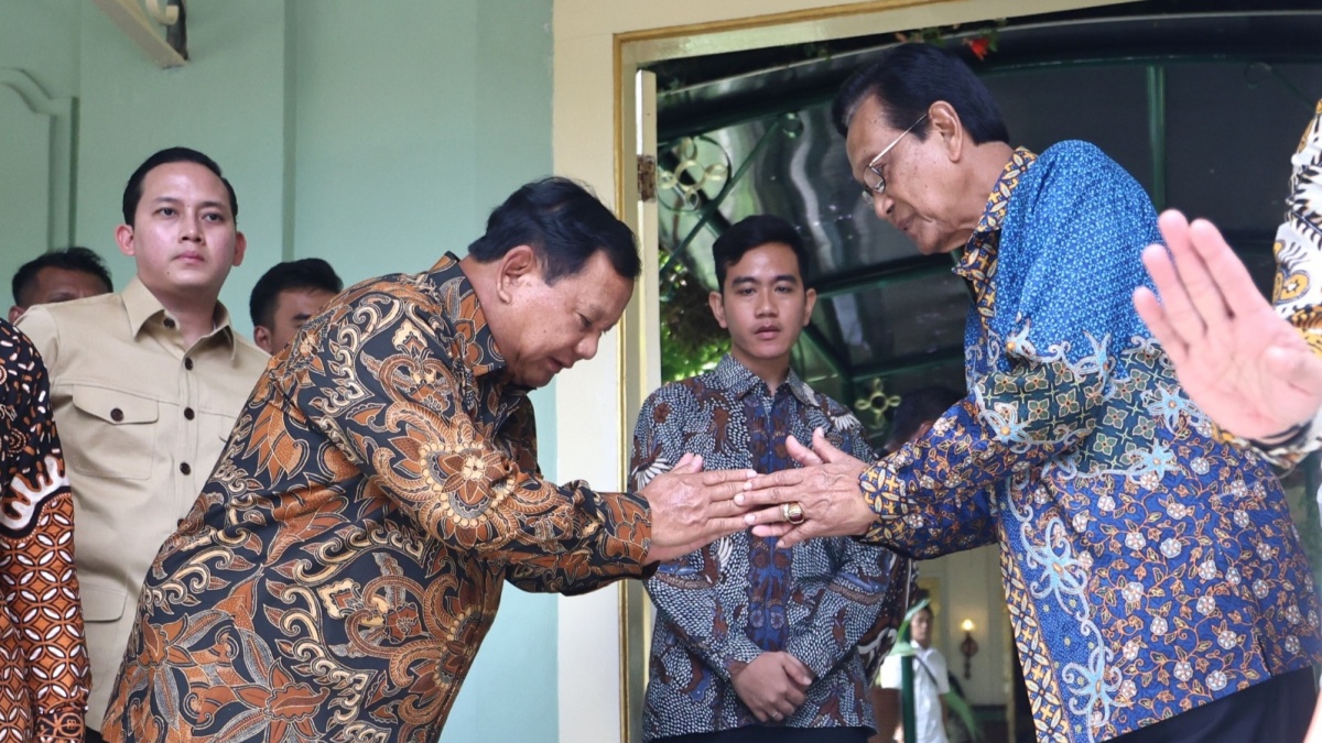 Padati Jalan, Masyarakat Yogyakarta Antusias Sambut Prabowo-Gibran