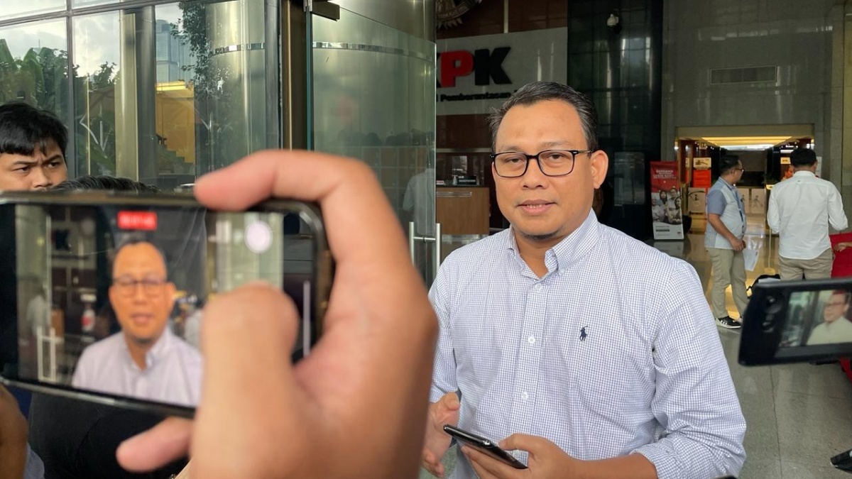 Kasus Korupsi Taspen, KPK Periksa Iqbal Latanro