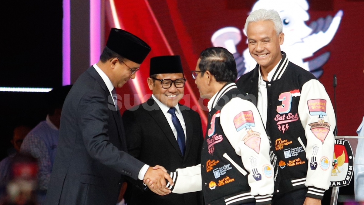 Pakar Hukum Tata Negara Sebut MK Bukan Urus Bansos, Anies dan Ganjar Salah Alamat?