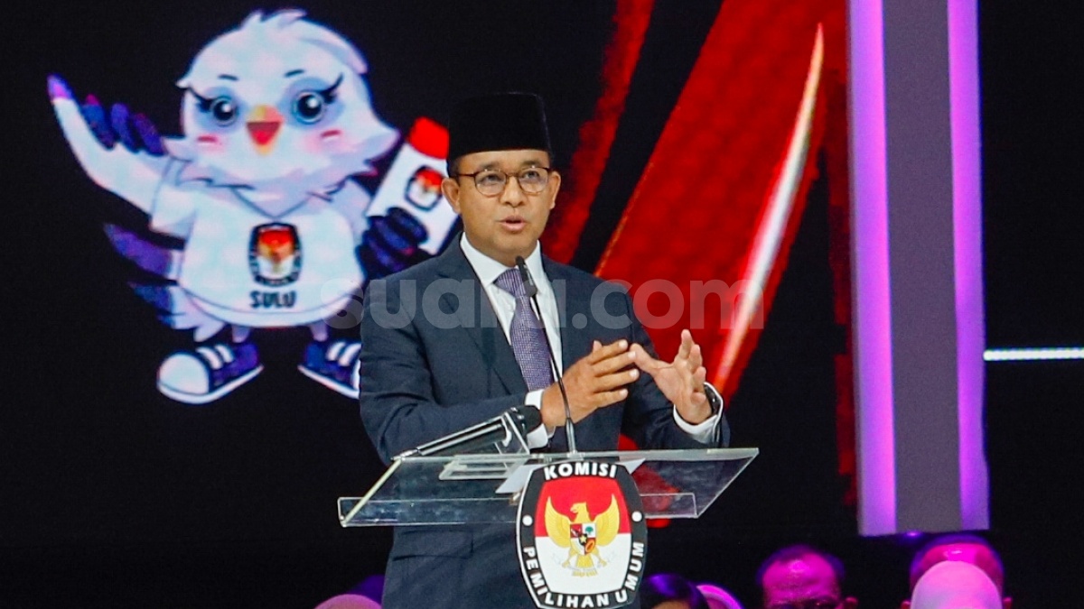 Anies Awali Pernyataan Saat Debat Dengan Bahasa Isyarat, Ini Artinya