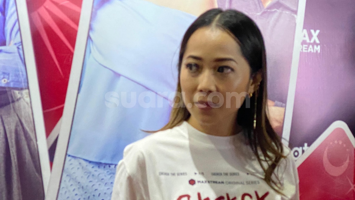 Saudaraan, Karina Salim Kaget Diminta Beradegan Mesra dengan Rio Dewanto