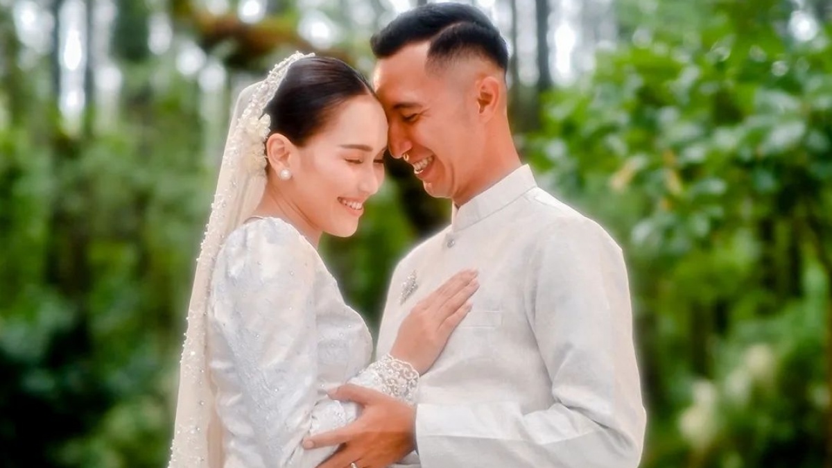 Ayu Ting Ting Bakal Dipinang Perwira TNI, Ini Upacara Pedang Pora yang Selalu Digelar Dalam Pernikahan Ala Militer