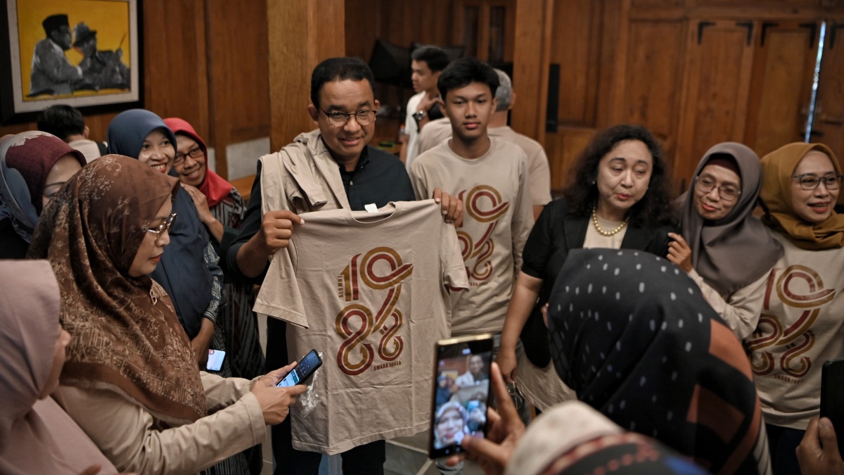 Anies Reuni Bersama Teman SMA 2 Yogyakarta Saat Masa Tenang Pemilu