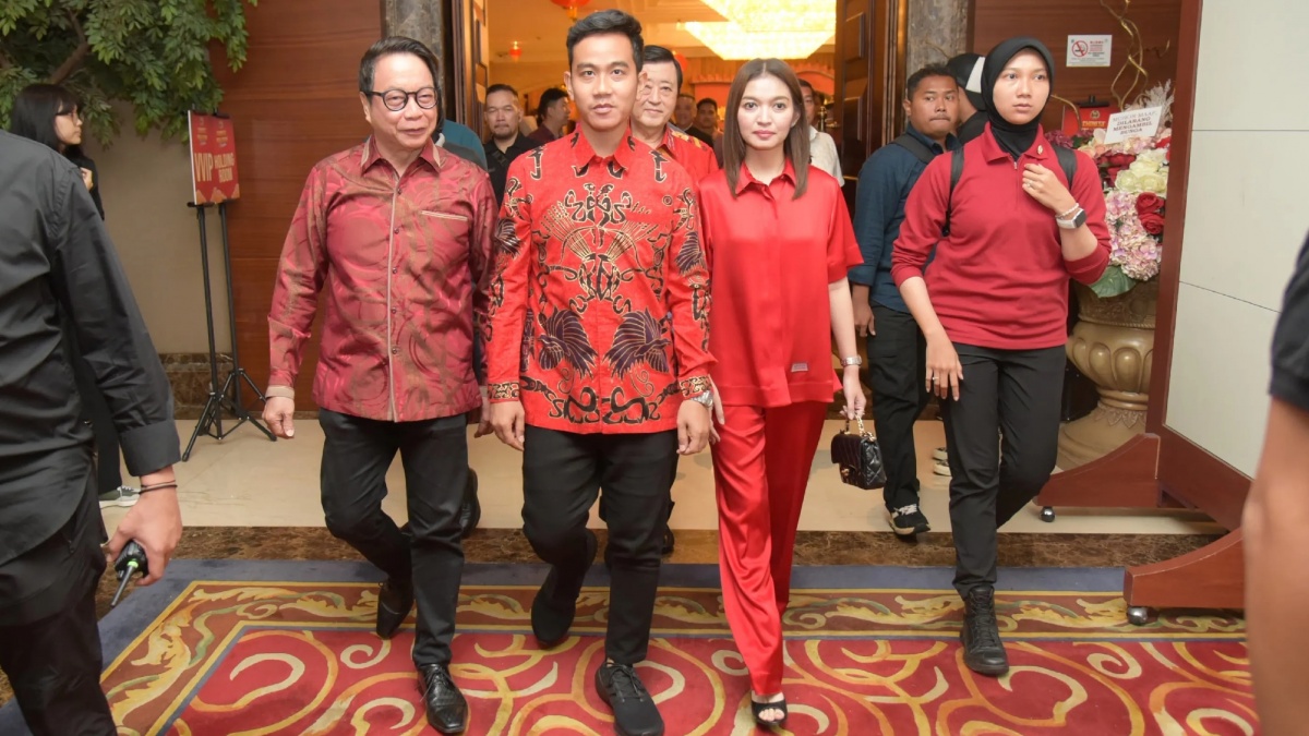 Intip Koleksi Tas Branded Selvi Ananda, Harganya Lebih Mahal Ketimbang Gaji Gibran Jadi Wapres
