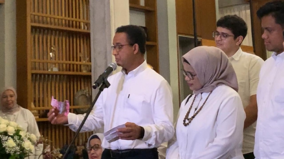 Anies Baswedan Pamer Dapat Duit Rp200 Ribu Dari Pendukung Saat Kampanye