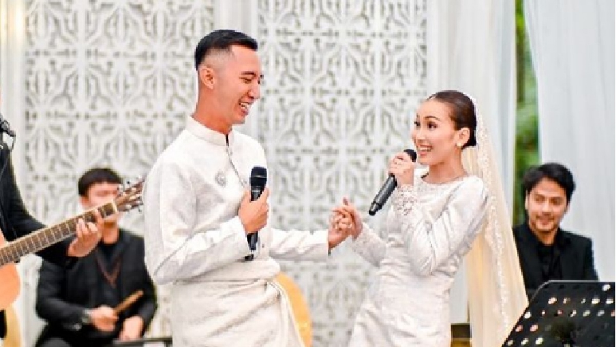 Muhammad Fardana Bagi Ayu Ting Ting Hadiah dari Jalur Langit