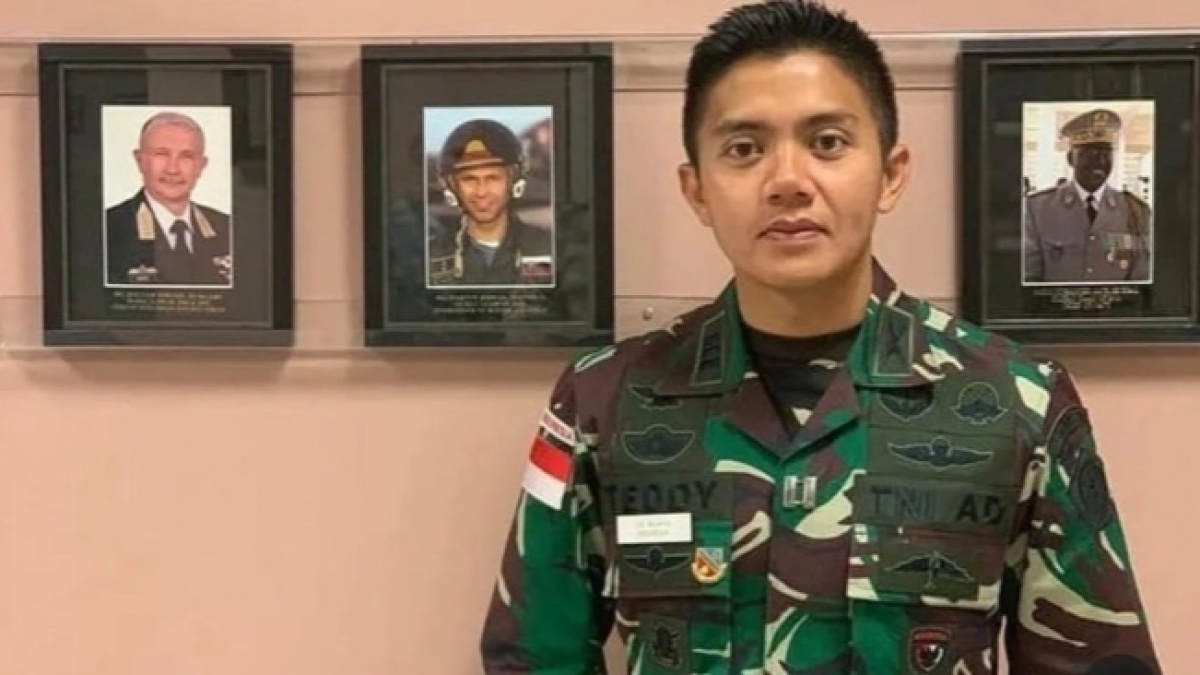 Segini Beda Gaji Mayor Teddy dan Dokter Gunawan, Kok Ajudan Prabowo Berani Banget Tegur Kolonel Kopassus?