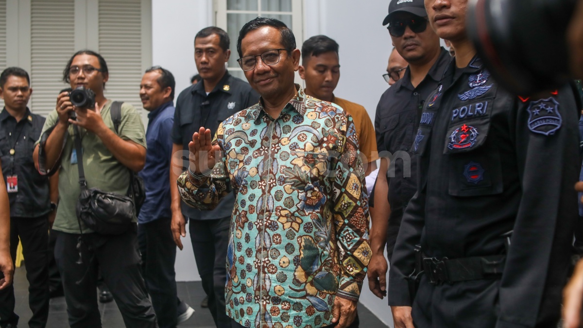 Mahfud MD Dirujak Netizen Gara-gara Video Lebah: Super Ngawur!